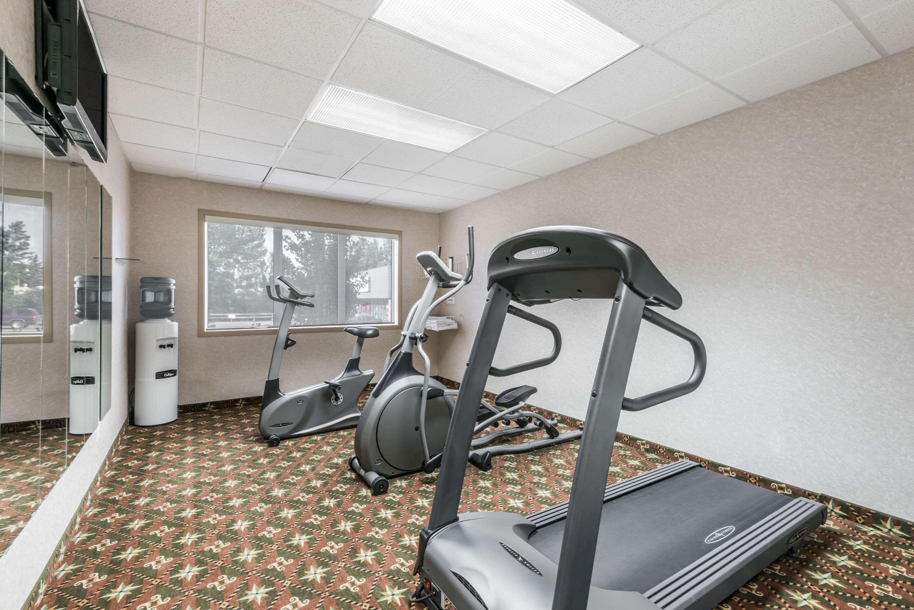 Super 8 By Wyndham Red Deer City Centre Luaran gambar